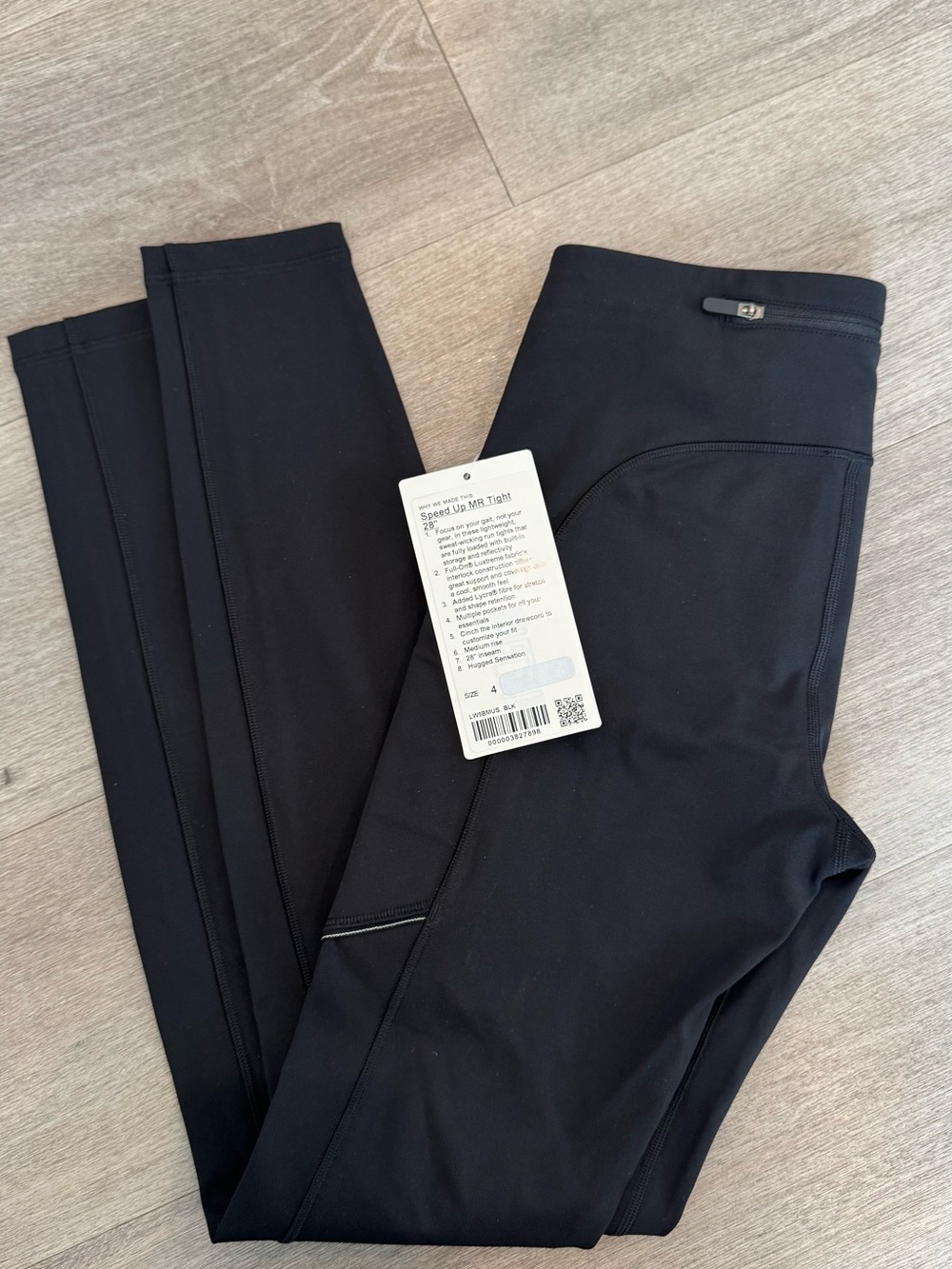 New with tags. Lululemon. Size 4. Speed Up MR Tight 28”